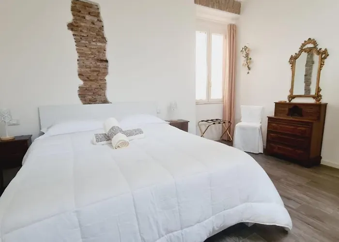 Trastevere Rome's Heart Charming & Cozy 2 Apartment *
