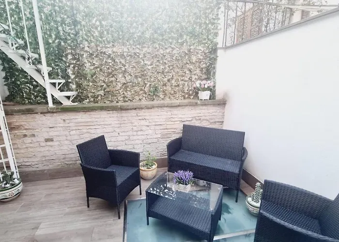 Apartment Trastevere Rome's Heart Charming & Cozy 2 Rom